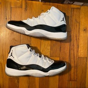 Air Jordan 11 Concord Retro 2011